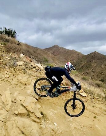 E-MTB Tour, Oak Park, CA, USA.