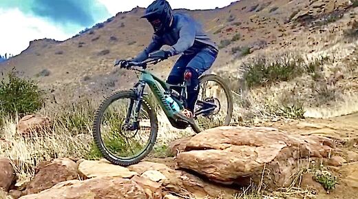 E-MTB Tour, Oak Park, CA, USA.