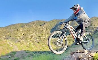 E-MTB Tour, Oak Park, CA, USA.