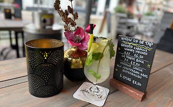 Cocktails after a day of cycling. ©Kirsten