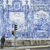 Blue and white tiles in Porto, Portugal bike tours. Dominik Kuhn@Unsplash