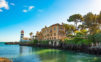 Cascais, Portugal bike tours. Jeroen den Otter@Unsplash