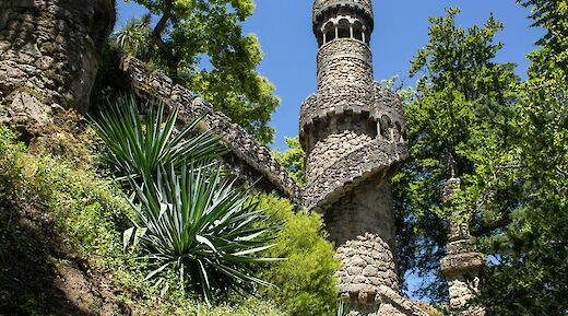 Castle in Sintra, Portugal bike tours. Helder Burato Berto@Unsplash