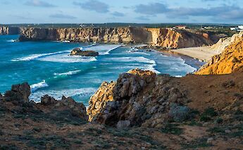 Cliffs of Sagres, Portugal bike tours. Koen Speelman@Unsplash
