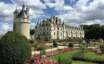 Château de Chenonceau & Gardens, Loire Valley, France. Shaun Rainer@Unsplash