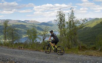 Riding along the Grand Traverse, Voss, Norway. CC:Outdoor Norway