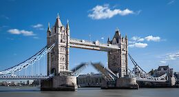 River Thames & Borough Market London Bike Tour