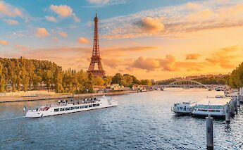 River Seine boat cruise at sunset, Paris. Getty Images@Unsplash