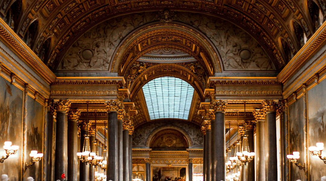 Interior of the Palace of Versailles, Paris, France. Louis Paulin@Unsplash