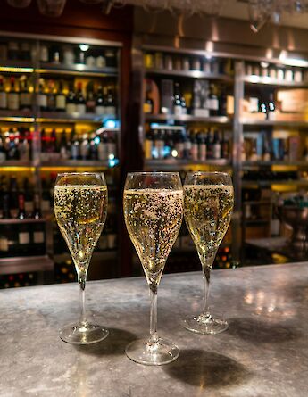 Glasses of cava. Niel Sbaars@Unsplash