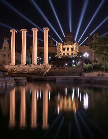 Montjuic at night, Barcelona. Esther Garcia@Unsplash