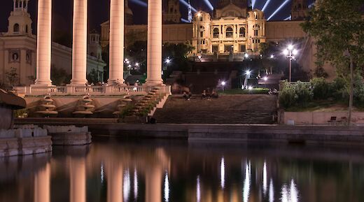 Montjuic at night, Barcelona. Esther Garcia@Unsplash