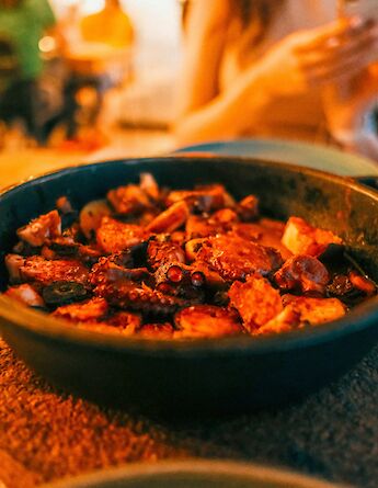 Spanish seafood tapas. Tuna Ekici@Unsplash