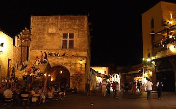 Rhodes, Greece. Linm Theu@Flickr