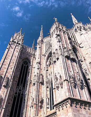 Looking up at Milan Cathedral, Italy. Francesca di Pasqua@Unsplash
