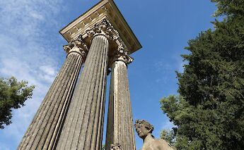 Column and statue, Potsdam, Germany. Mevoya@Unsplash