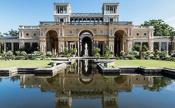 Sanssouci Palace Gardens, Potsdam, Germany. Wolfgang Weiser@Unsplash