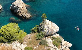 Rocky coast near Dubrovnik, Croatia. Katharina Hofmann@Unsplash