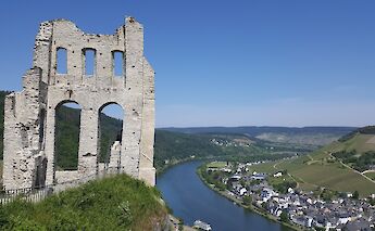 Ruins above Traben Trarbach, Germany. Flickr:Esther Westerveld