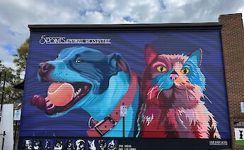 Dog and cat mural, Nashville, Tennessee, USA.