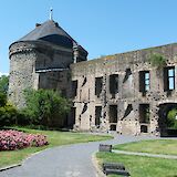 Castle ruins, Andernach, Germany. Flickr:TIMRAAB227