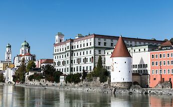 Riverside buildings, Passau, Germany. Unsplash:Wolfgang Weiser