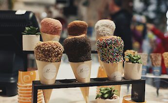 Ice creams in Zadar, Croatia. Unsplash:Wei Khang Chong