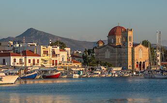 Sunset in the Aegina harbor. cc:Jebulon