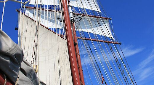 Boom of the Flying Dutchman. Bike & Boat Tour