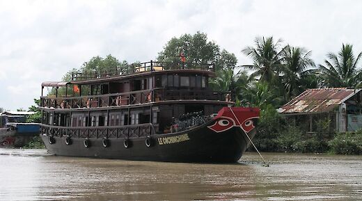 Funan Cruise on the river