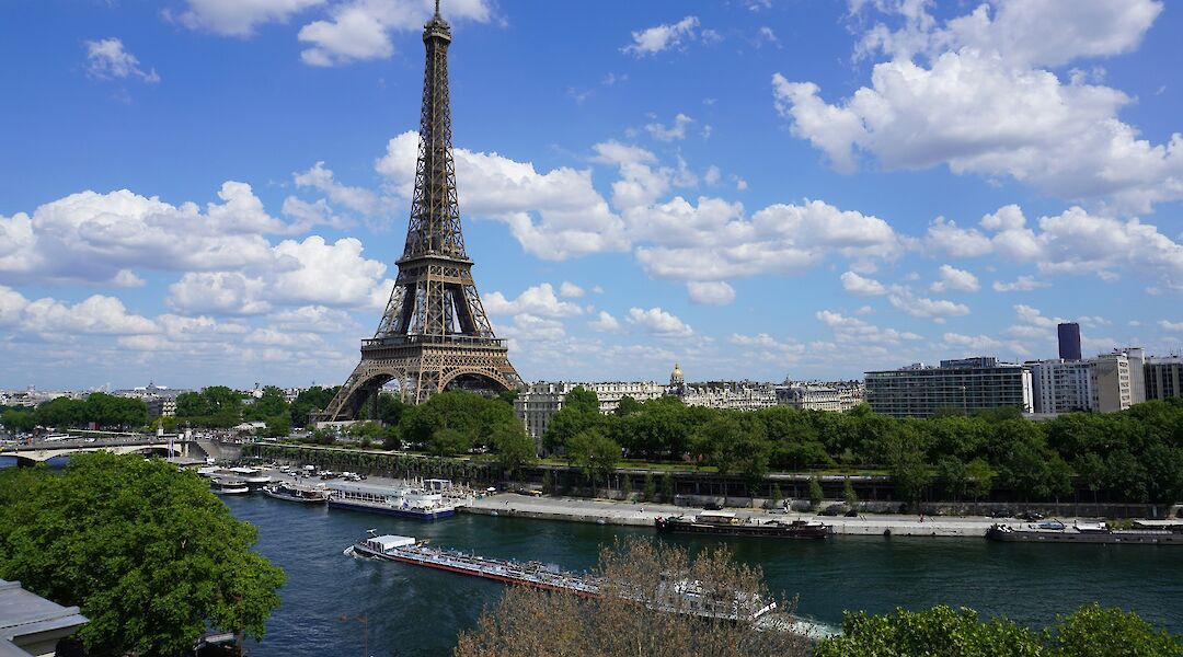 Eiffel Tower and the River Seine, Paris, France. Jenny Frost@Unsplash