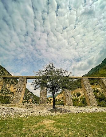 The Këlcyrë Aqueduc, Tepelene, Albania. Drini Teta@unsplash