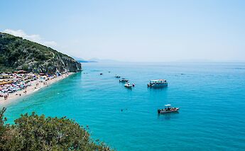 Albania's turquoise waters. Renaldo Kodra@unsplash
