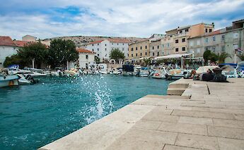 Harbor in Pag, Croatia. Unsplash:Inja Pavlic