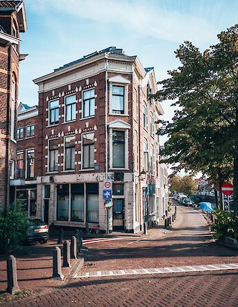 Corner building in Haarlem, Holland. Unsplash:Alex Dudar