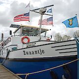 Clair d'Etoile docked