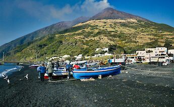 Boats on Stromboli, Italy. Unsplash:Lyle Wilkinson