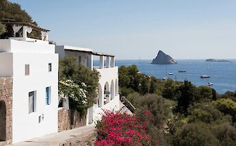 White villas of Stromboli, Italy. Unsplash:Federico di Dio Photography