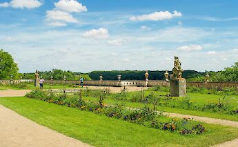 Flowerbeds in the garden of the Palace of Fontainebleau, France. Unsplash:Nazreen Banu