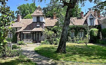 Maison de Narcisse Díaz de la Peña, Barbizon, France. Flickr:Patrick