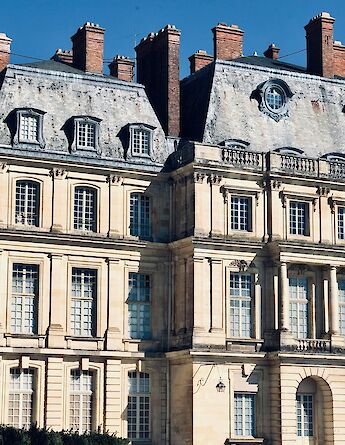 Windows of the Palace of Fontainebleau, France. Unsplash:Ivy Mukherjee