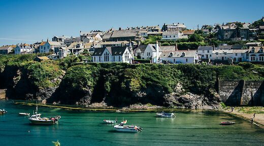 Charming Cornwall harbor. Greg Willson@unsplash