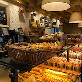 A French boulangerie in Paris. Aiseleer@pexels