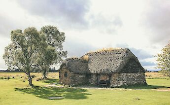Culloden Battlefield Cottage. Aleksander Korobczuk@unsplash