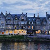 Inverness riverside at dusk. Sebastian Herrmann@unsplash