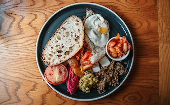 Full Scottish breakfast. Clement Proust@pexels