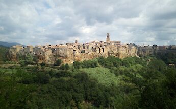 Hilltop village and typical Tuscan scenery. c-toIH