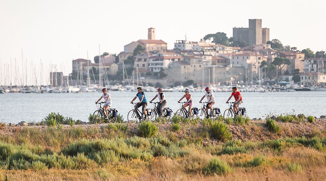 Cycling near Porto Santo Stefano. c-toIH