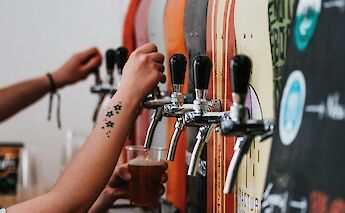 Beer taps, Wilmington, North Carolina, USA. CC:TO