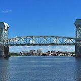 Cape Fear Memorial Bridge viewed from the river, Wilmington, North Carolina, USA. Unsplash@Josh Austin